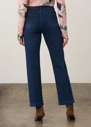 FDJ Pull on Straight Leg Dark Wash