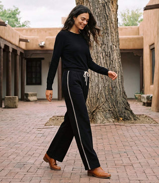 Karen Kane Edge Stitch Pant Black