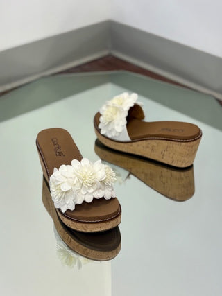 Corkys Wildflower White