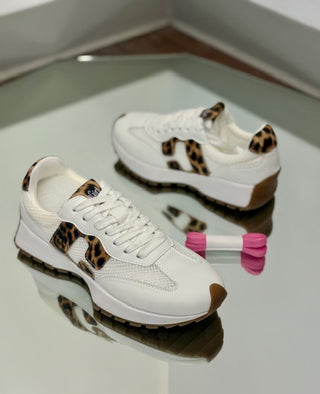 Corkys No Problem White Leopard