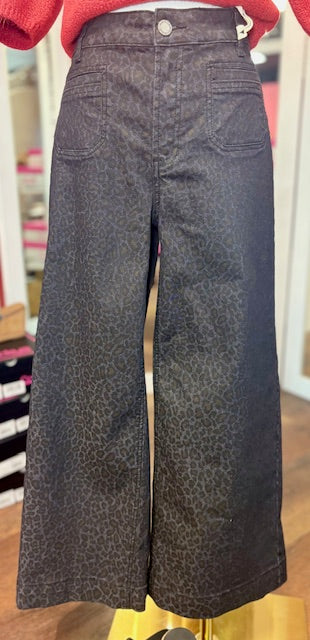 CharlieB Patch Pocket Crop Pant Leopard