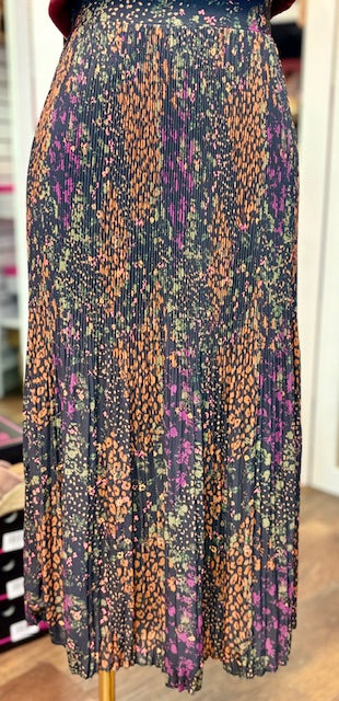 Tribal Plisse Skirt Plumwine