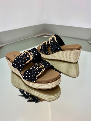 Corkys Manifest Black White Dots