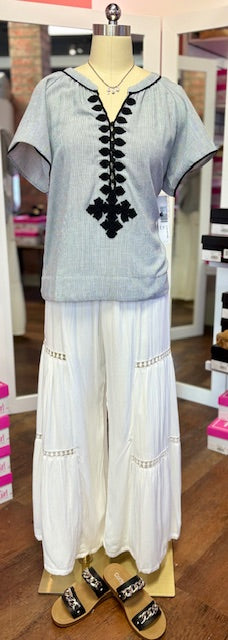 Tribal  Blouse w Detail Black