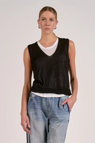 Elan Black White Top