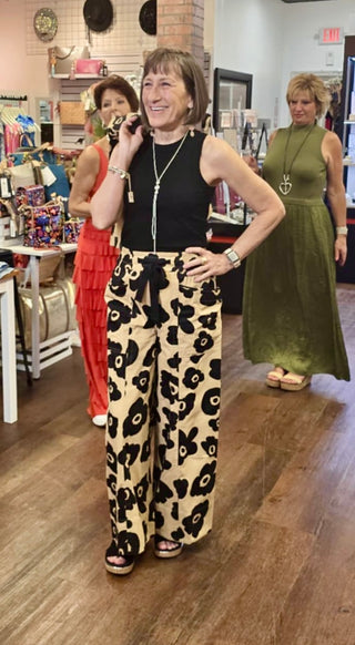 Ivy Jane Slouch Pocket Pant Flower