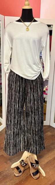 Tribal cream Crew Neck