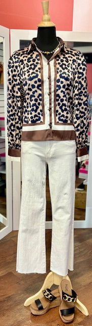 JoyJoy Leopard Border Top