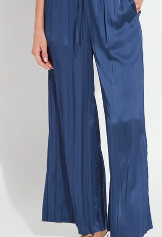 Lysse Capri blue packable pleated pant